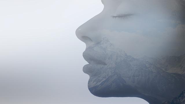 如果我们能回到过去，为何未曾见到未来人？