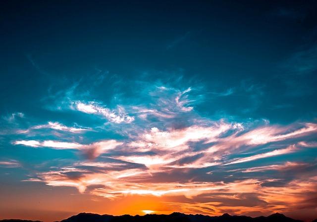 航空遇难死亡率达到100%，为何不让乘客跳伞逃生？